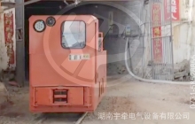 新疆湘潭礦用10噸架線式電機(jī)車投入礦山生產(chǎn)
